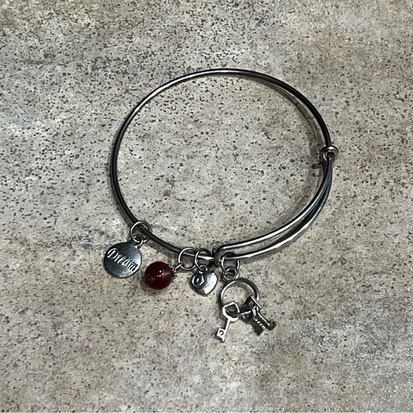 Faux, Costume Jewelry, Necklace and Bracelet - Picture 11 of 11